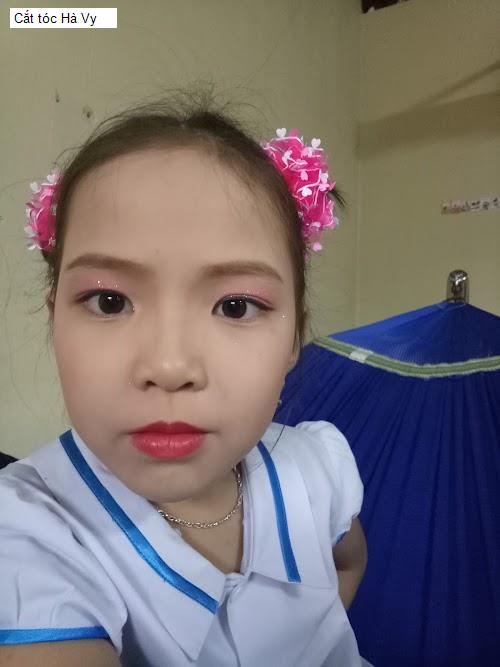 Hình ảnh Cắt tóc Hà Vy